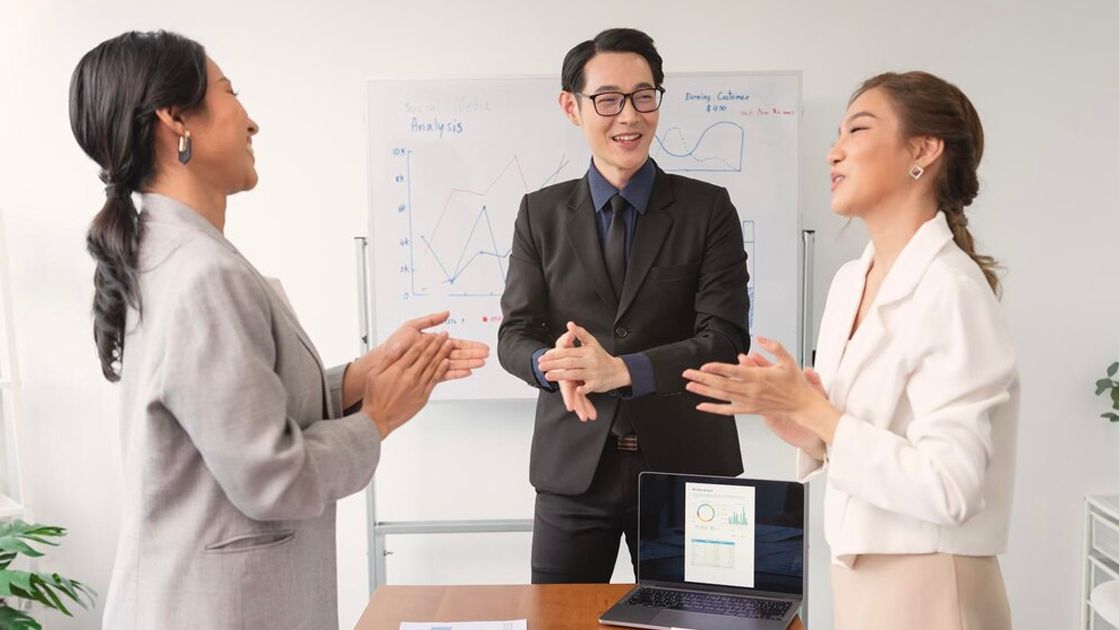 EQ là gì? Sự khác nhau giữa chỉ số EQ và IQ